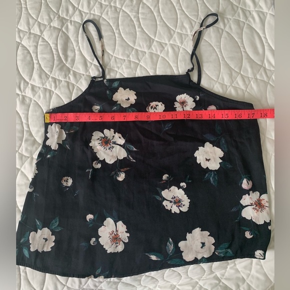 #15 Kendall & Kylie spaghetti strap silky top.  Size M - Picture 2 of 5